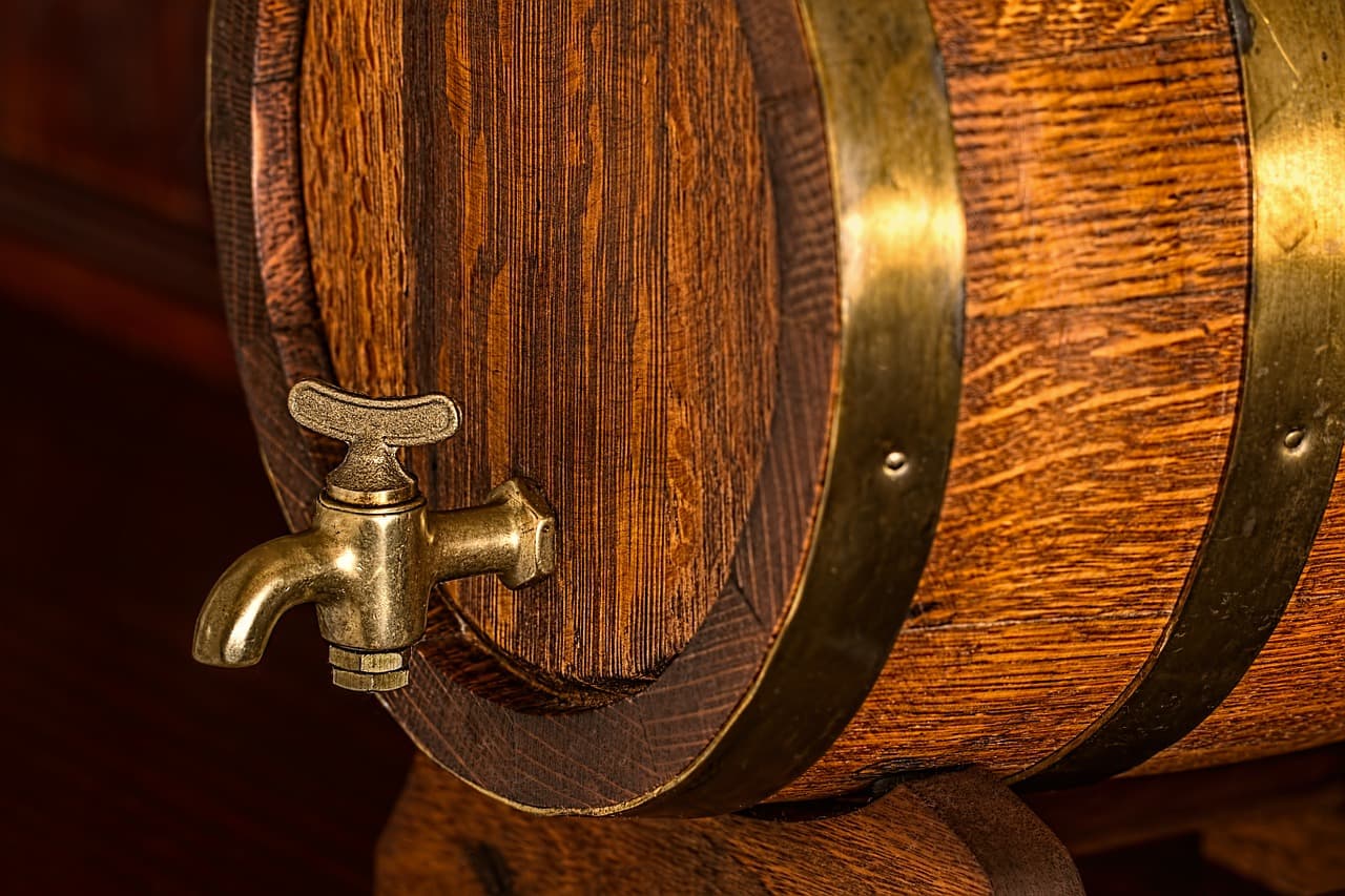 Beverage Carriers and Containers