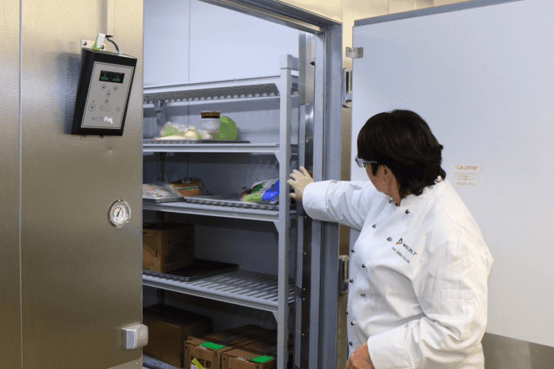 restaurant walk in refrigerator