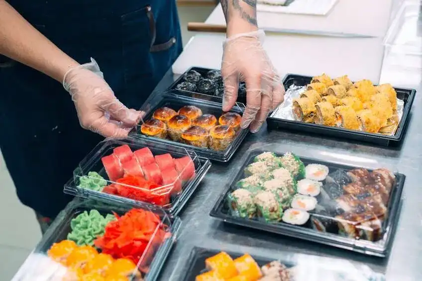 nigiri sushi vs sashimi