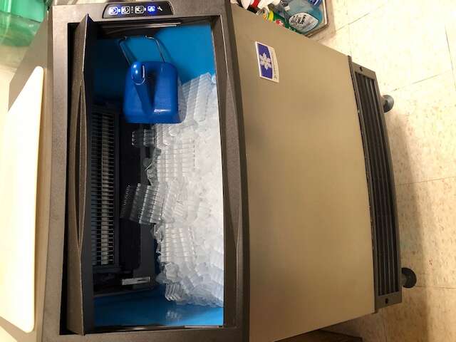 Manitowoc UDF0240A NEO 26 Air Cooled Undercounter Full Size Cube Ice  Machine with 90 lb. Bin - 215 lb.