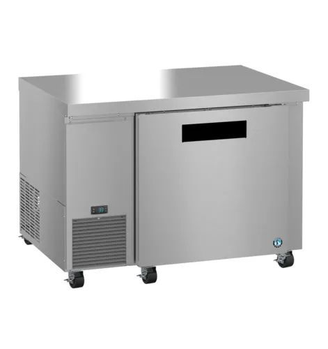 Hoshizaki Hoshizaki
ULR46B
 460'' 
 Section
Undercounter Refrigerator with





and Compressor