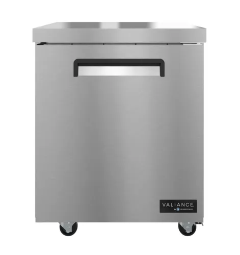 Hoshizaki Hoshizaki
VUF27A
 47.75'' 
 Section
Undercounter Freezer with





and Compressor