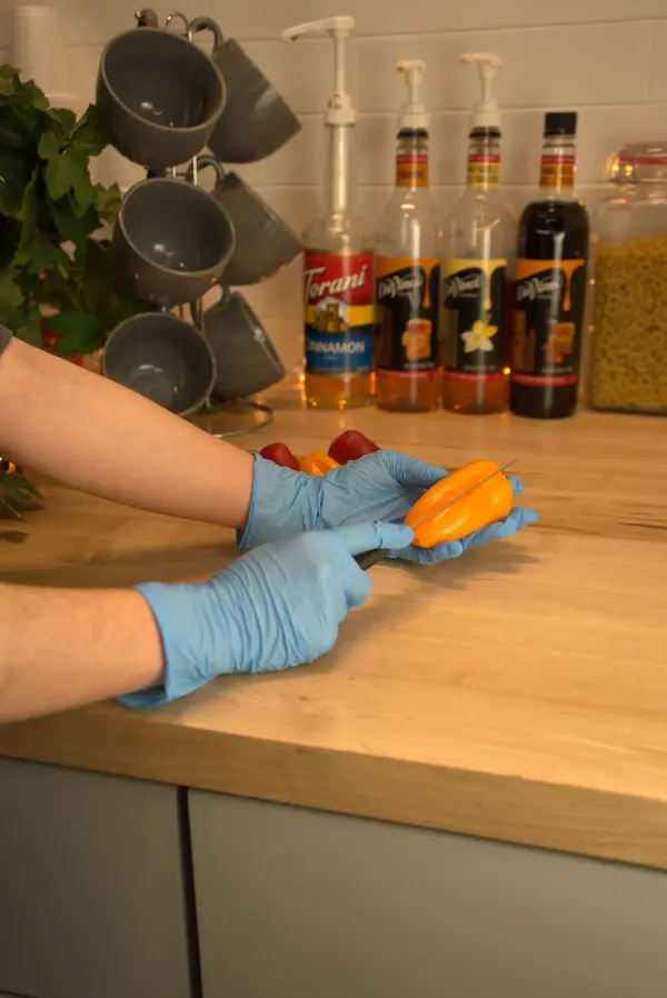ARVESTA NITRILE MULTI-PURPOSE GLOVES, POWDER FREE, SMALL 10/100/1000