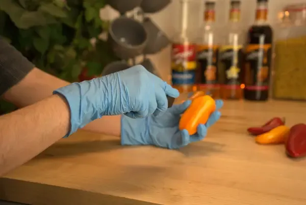 ARVESTA NITRILE MULTI-PURPOSE GLOVES, POWDER FREE, SMALL 10/100/1000