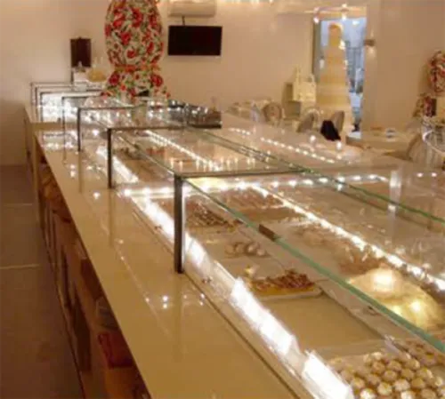 Oscartek Oscartek GEM R4 C1700 Gem R4 Chocolate Showcase/Display