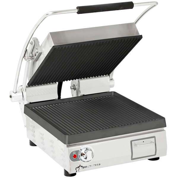 Star PGT14I Sandwich / Panini Grill, Single, with 14.5" W x 14.2"D Grooved Cast Iron Cooking Surface - 208/240 Volts