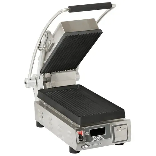 Star Star PGT7IEA-240V Sandwich / Panini Grill with Cooking Surface -