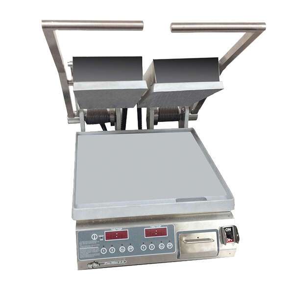 Star PST14D Sandwich / Panini Grill, Dual, with 14.5" W x 14.2"D Smooth Aluminum Cooking Surface - 208/240 Volts